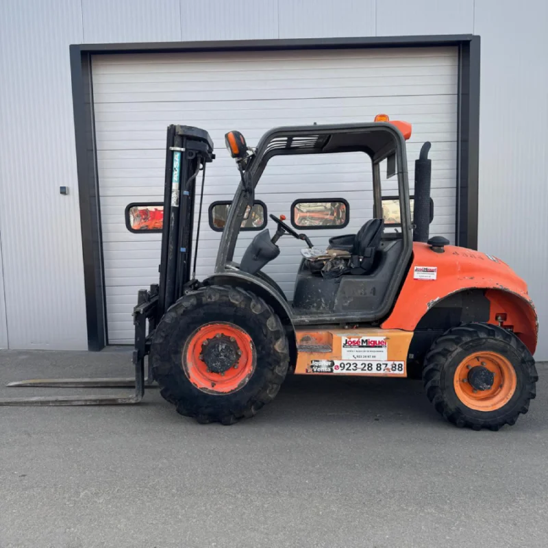 CARRETILLA DIESEL 2500 KGS