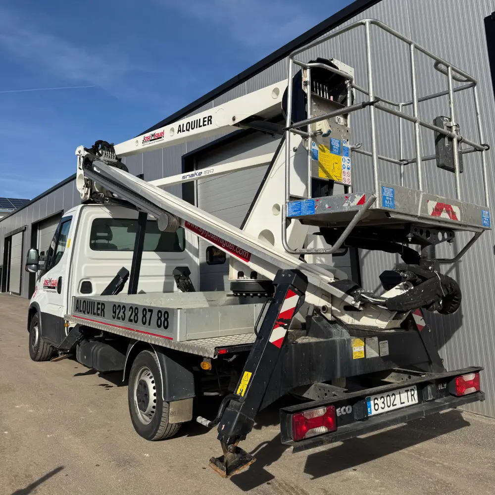 CAMION CESTA ARTICULADO 18 MTS 5489