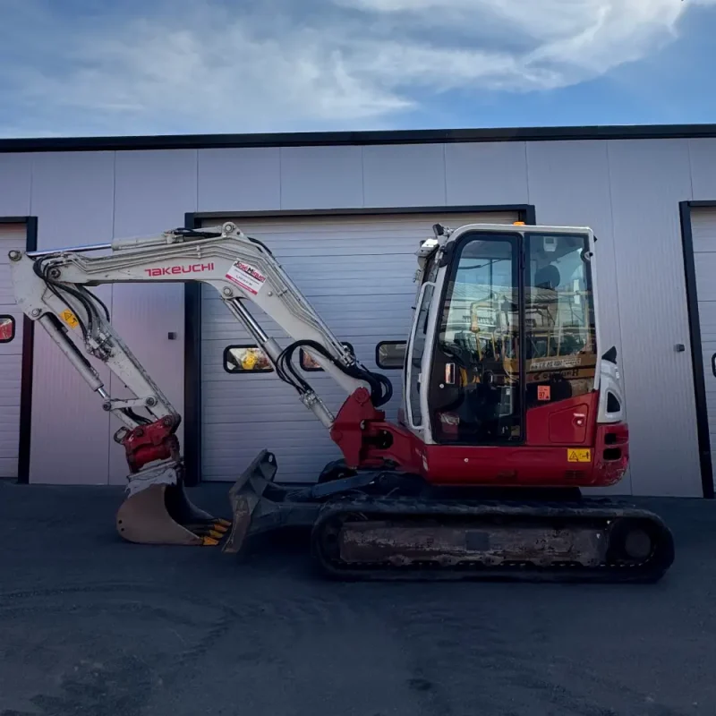 MINIEXCAVADORA CADENAS 6000 KGS